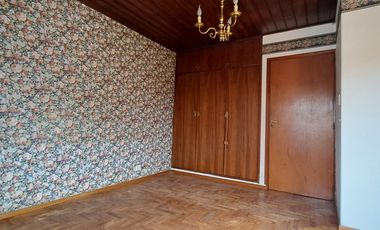 FUNCIONAL CASA EN VENTA