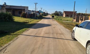 Mar de Cobo chalet 3 ambientes gran parque