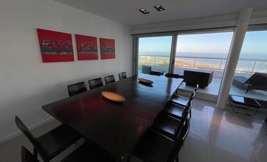 Venta y alquiler Penthouse en Quartier del Mar, Playa Brava.