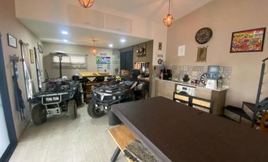 Amplio chalet de 4 ambientes con pileta climatizada