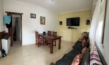 Propiedad en Block de  2 Chalets independientes