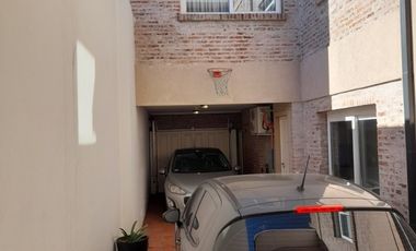 VENTA - CHALET EN ALVEAR CHICO