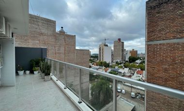 VENDO PISO EN ZONA PARQUE 3 DORMITORIOS, 3 BAÃOS, COCHERA U$S 270.000.