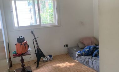 BONITA CASA AMERICANA MUY LINDA ZONA, 12 DE OCTUBRE 460  -MONTE GRANDE-