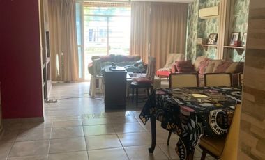 BONITA CASA AMERICANA MUY LINDA ZONA, 12 DE OCTUBRE 460  -MONTE GRANDE-