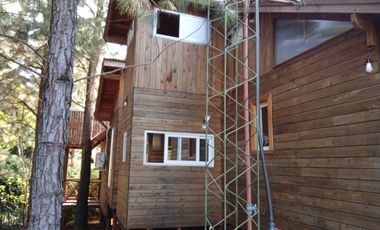 Casa en Venta estilo cabaÃ±a cerca del Salto Alegre