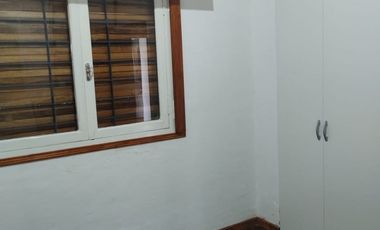 Casa 3 ambientes con parque