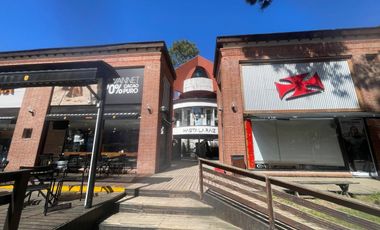 Alquilo local en Carilo pb con baÃ±o