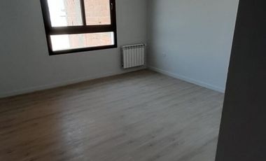 En venta piso tres dormitorios zona parque !
