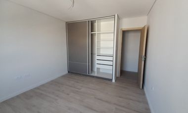 En venta piso tres dormitorios zona parque !