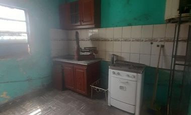 CASA A REFACCIONAR lote de 235M2  CENTRO DE JOSE C PAZ