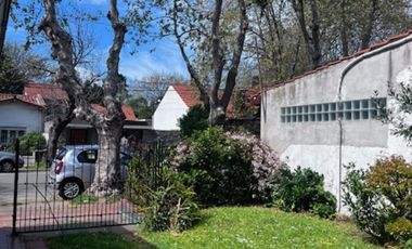 VENTA CHALET DESARROLLADO EN UNA SOLA PLANTA, CON PARQUE Y PATIO,  ZONA NUEVA POMPEYA, a 7 cuadras del mar