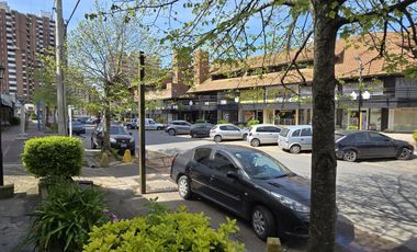 LOCAL EN ALQUILER PINAMAR CENTRO