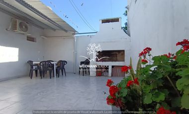 Casa en venta restaurada, apta a credito hipotecario, Lamadrid 6949, ciudad de Santa Fe