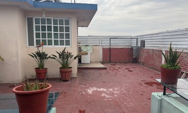 EXCELENTE Y UBICADISIMA CASA EN VENTA EN NEZAHUALCÓYOTL