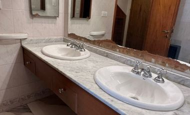 Chalet P.H. 5 Ambientes con Patio y Jardin