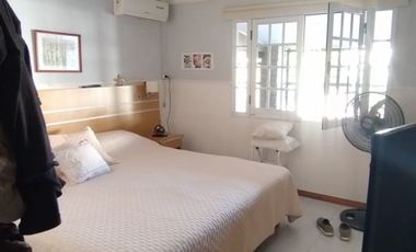 HERMOSA CASA EN VENTA SOBRE CALLE NICOLAS SPITALERI