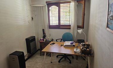 Chalet 3 ambientes - Lorenzini y Valencia