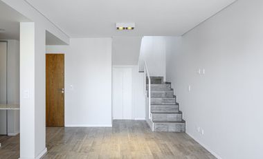 Duplex de 2 dormitorios en venta en el centro!