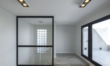 Duplex de 2 dormitorios en venta en el centro!