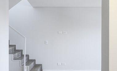 Duplex de 2 dormitorios en venta en el centro!