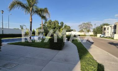 RENTA DE DEPARTAMENTO EN PASEOS DEL BOSQUE CORREGIDORA, QUERETARO