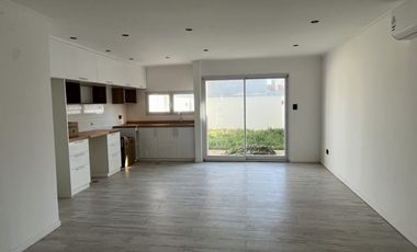 PUNTA MOGOTES!! DUPLEX 3 AMB. C/BALCON-BÃO-TOILETTE-TROTADORA-PATIO-PARQUE-A ESTRENAR!!