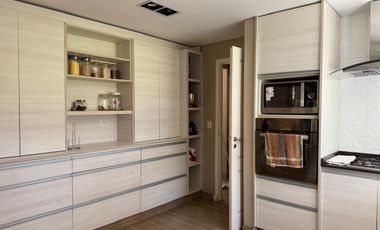 Pinamar, venta de casa en barrio La Herradura con seguridad las 24 hs