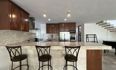 Casa Frente al Mar en San Crisanto, 50 Metros de Playa Privada.