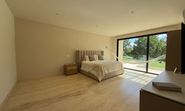 CASA EN VENTA MERIDA, YUCATAN COUNTRY CLUB, ENTREGA INMEDIATA.