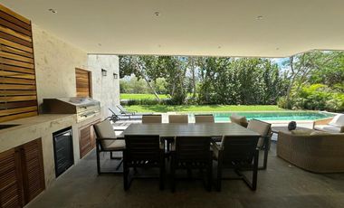 CASA EN VENTA MERIDA, YUCATAN COUNTRY CLUB, ENTREGA INMEDIATA.