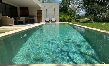 CASA EN VENTA MERIDA, YUCATAN COUNTRY CLUB, ENTREGA INMEDIATA.