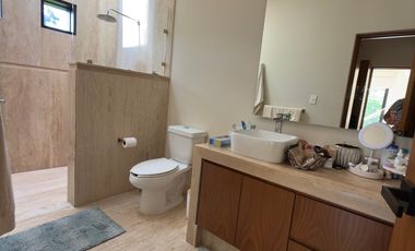 CASA EN VENTA MERIDA, YUCATAN COUNTRY CLUB, ENTREGA INMEDIATA.