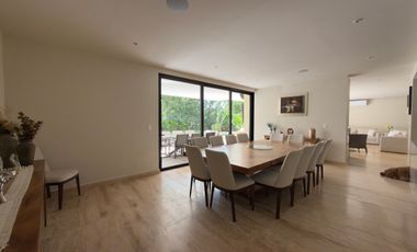 CASA EN VENTA MERIDA, YUCATAN COUNTRY CLUB, ENTREGA INMEDIATA.