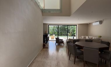 CASA EN VENTA MERIDA, YUCATAN COUNTRY CLUB, ENTREGA INMEDIATA.