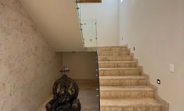 CASA EN VENTA MERIDA, YUCATAN COUNTRY CLUB, ENTREGA INMEDIATA.