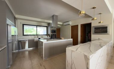 CASA EN VENTA MERIDA, YUCATAN COUNTRY CLUB, ENTREGA INMEDIATA.