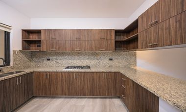 CASA EN VENTA MERIDA, CABO NORTE, ARIETTA, ENTREGA INMEDIATA.