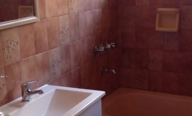 Martiniano Leguizamon 700. Duplex 3 ambientes al frente.