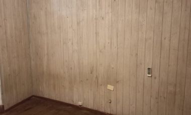 Casa de 2 dormitorios al frente con local, Bv. Rondeau 747