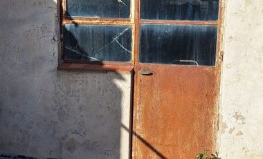 OPORTUNIDAD !!! CASA A RECICLAR O CONSTRUCCION DE DUPLEX