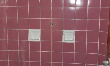 OPORTUNIDAD !!! CASA A RECICLAR O CONSTRUCCION DE DUPLEX