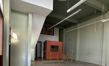 AMPLIA OFICINA EN VENTA EN UBICACION PRIVILEGIADA