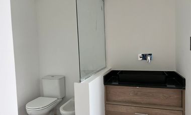 CASA A ESTRENAR 5 AMB. FRENTE A LA LAGUNA-  BARRIO PRIVADO RUMENCO JOVEN