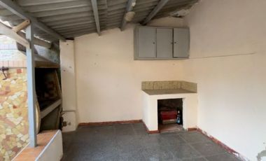 CHALET+ DEPARTAMENTO + COCHERA + LOTE LINDERO