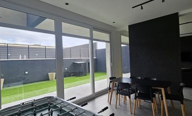 Rio Negro. Cipolletti. Complejo Moreno Center Departamento 2 dormitorios Cochera