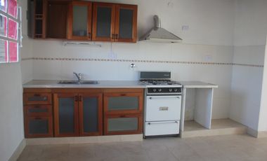 Casa sobre lote de 8,66 x 43