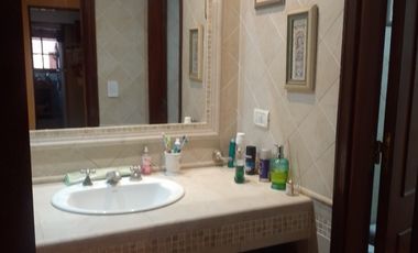 Â¡PECIO REBAJADO! **MAGNIFICO CHALET 6 AMBIENTES, CON DOS LOTES UNIFICADOS, SOBRE AV. EDISON, EN COLINAS DE PERALTA RAMOS**