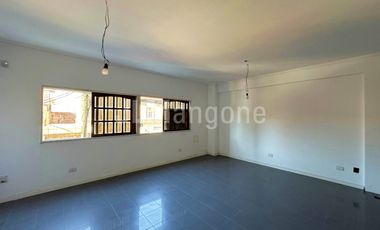 Oficinas + Local comercial (169 m2)