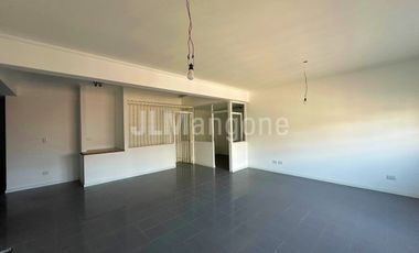 Oficinas + Local comercial (169 m2)